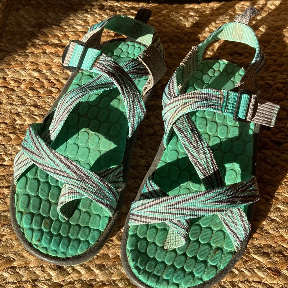 Girls Sea Mist Green Strappy Sandals Excellent Used Condition size 2